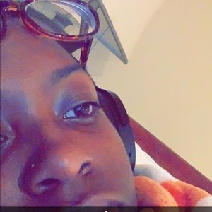 Meet your Posher, Leah